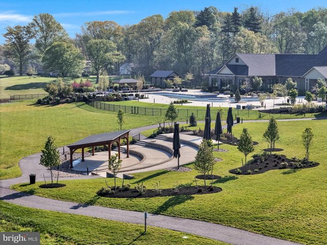 6 GRAND OVERLOOK DR, Gettysburg, PA 17325