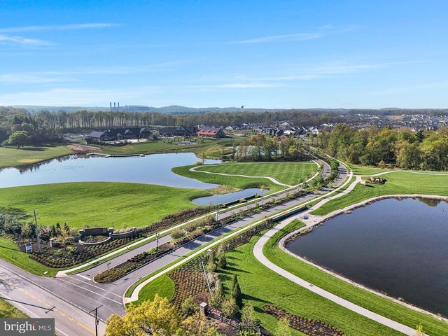 6 GRAND OVERLOOK DR, Gettysburg, PA 17325