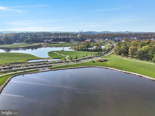 6 GRAND OVERLOOK DR, Gettysburg, PA 17325
