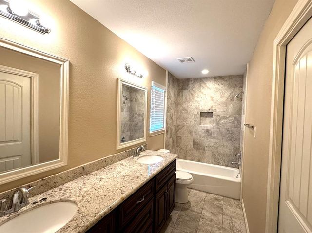 587 Stockton, East Bernard, TX 77435
