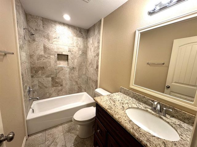 587 Stockton, East Bernard, TX 77435