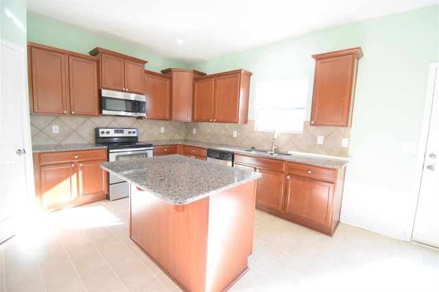 3296 Saddlebrook Drive, Midland, NC 28107