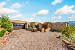 193 Circle Drive, Santa Fe, NM 87501