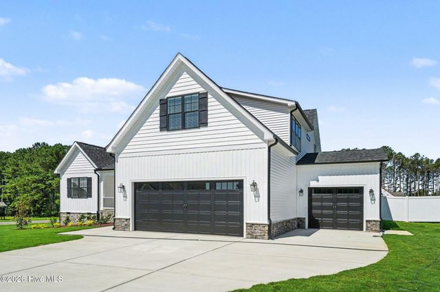95 Howell Farm Drive, Selma, NC 27576