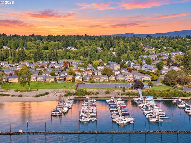 13807 Se 35TH St, Vancouver, WA 98683