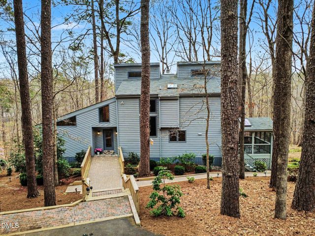 1423 Poinsett Drive, Chapel Hill, NC 27517