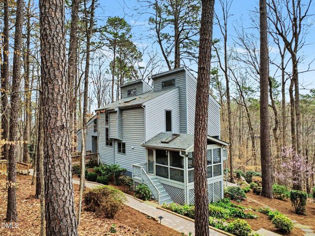 1423 Poinsett Drive, Chapel Hill, NC 27517
