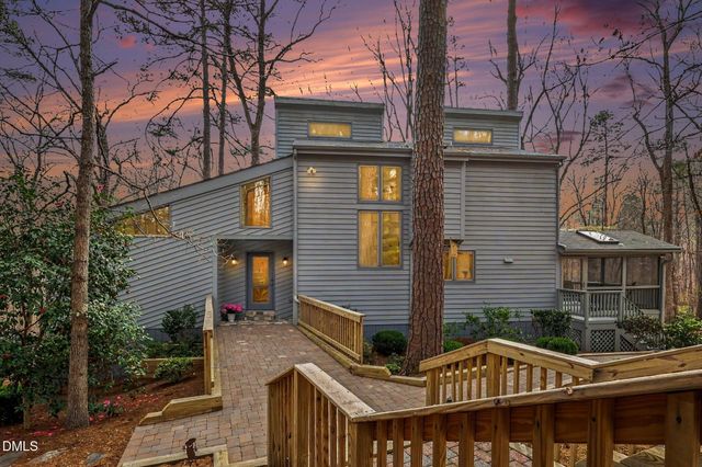 1423 Poinsett Drive, Chapel Hill, NC 27517