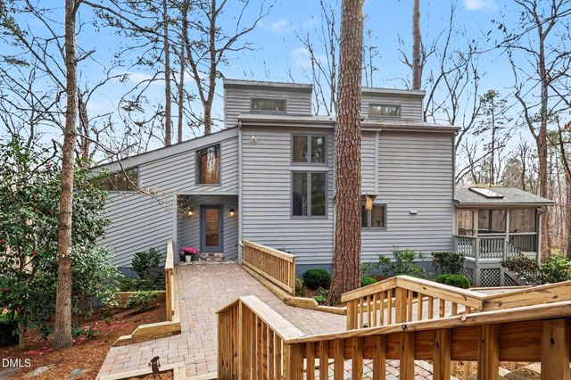 1423 Poinsett Drive, Chapel Hill, NC 27517