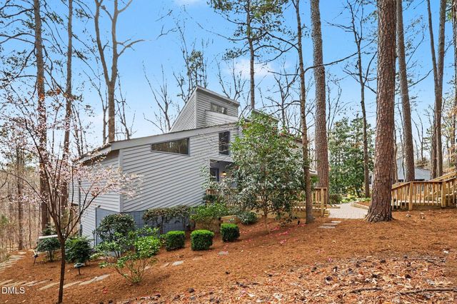 1423 Poinsett Drive, Chapel Hill, NC 27517