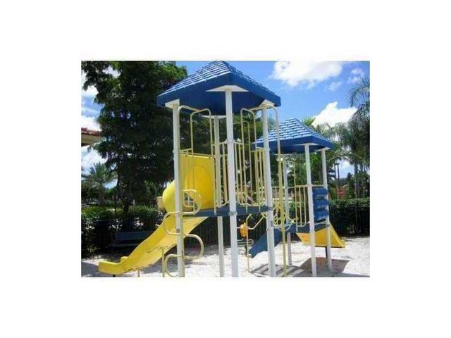 9630 NW 2nd Street 107, Pembroke Pines, FL 33024