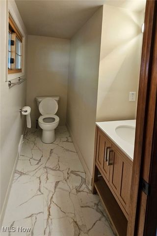 1805 Dunkeith Drive NW, Canton, OH 44708