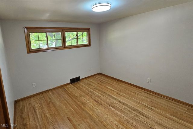 1805 Dunkeith Drive NW, Canton, OH 44708