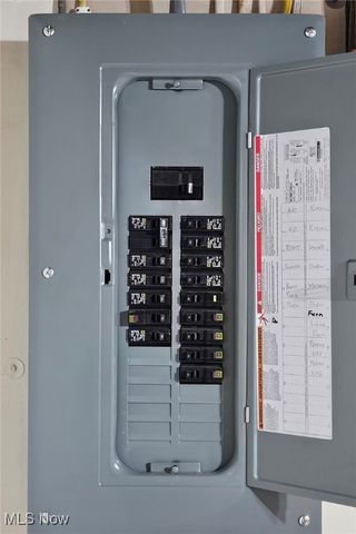 1805 Dunkeith Drive NW, Canton, OH 44708