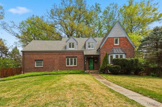 72 Bellerive Acres, Normandy, MO 63121
