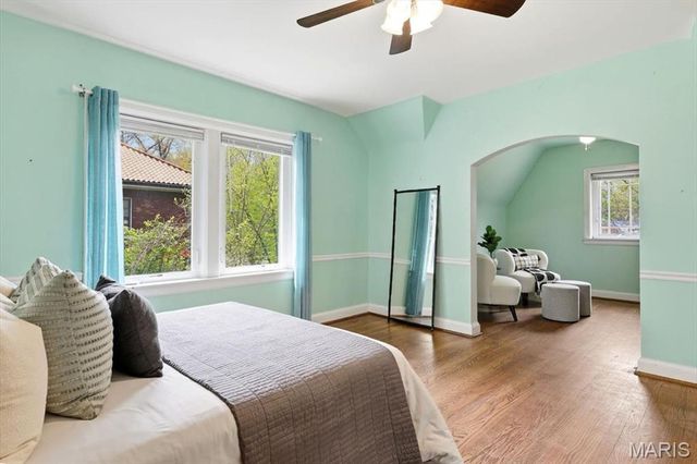 72 Bellerive Acres, Normandy, MO 63121