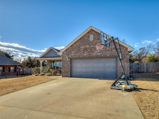 20518 Autumn Trail, Harrah, OK 73045