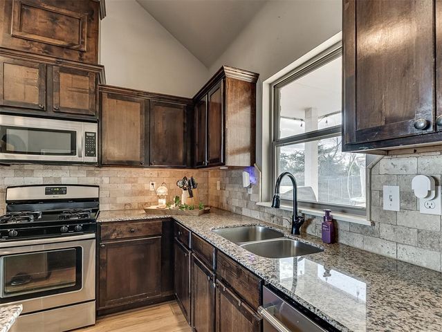 20518 Autumn Trail, Harrah, OK 73045