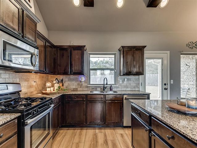 20518 Autumn Trail, Harrah, OK 73045