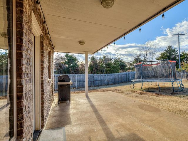 20518 Autumn Trail, Harrah, OK 73045