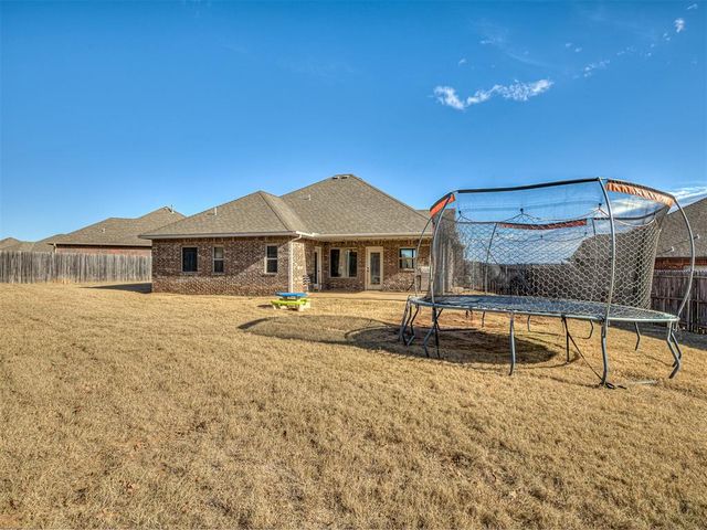 20518 Autumn Trail, Harrah, OK 73045