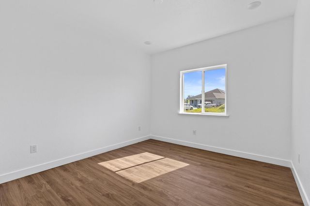 1986 Village Dr, Ione, CA 95640