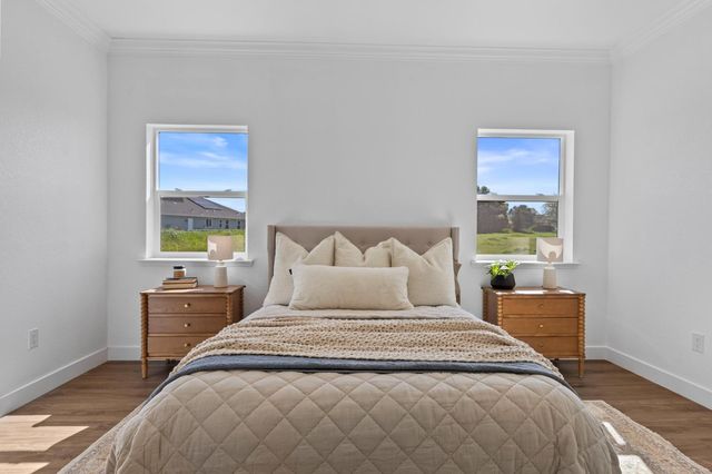 1986 Village Dr, Ione, CA 95640