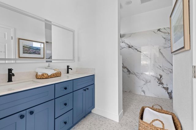 1986 Village Dr, Ione, CA 95640