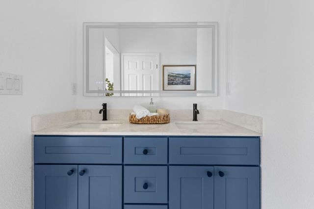 1986 Village Dr, Ione, CA 95640