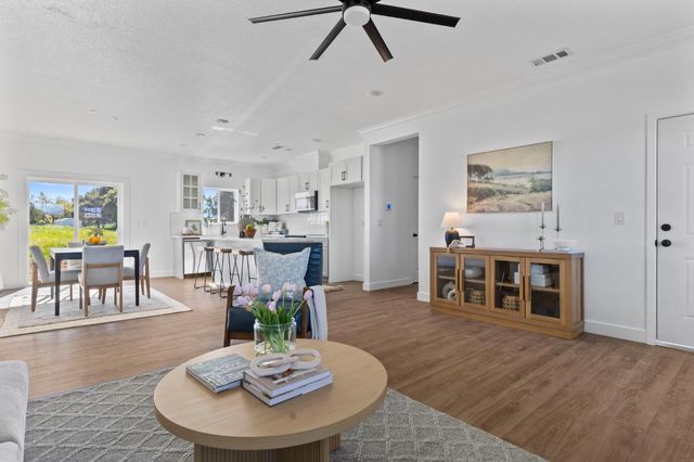 1986 Village Dr, Ione, CA 95640