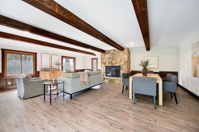 19065 North Hills DRIVE, Brookfield, WI 53045