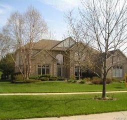 15133 Towering Oaks Drive, Shelby Twp, MI 48315