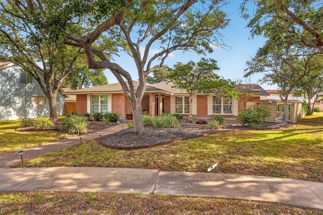 5430 Chevy Chase Dr, Corpus Christi, TX 78412