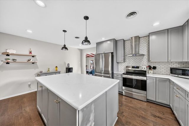 5430 Chevy Chase Dr, Corpus Christi, TX 78412