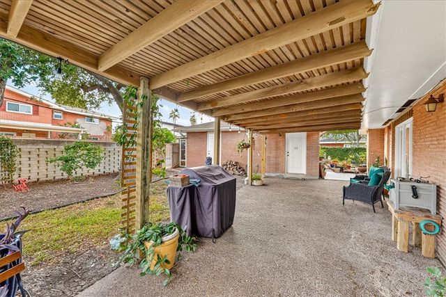 5430 Chevy Chase Dr, Corpus Christi, TX 78412