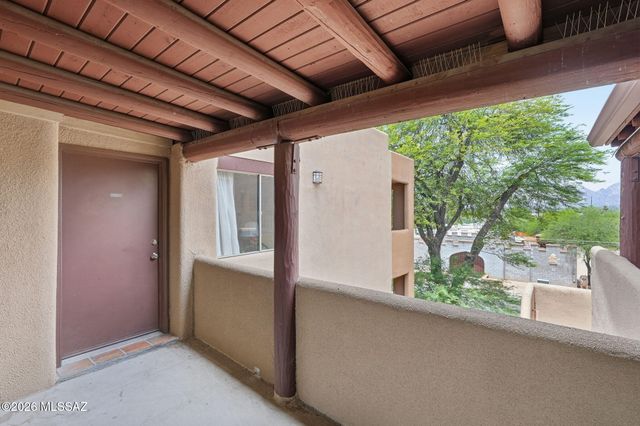 1810 E Blacklidge Dr Apt 121, Tucson, AZ 85719
