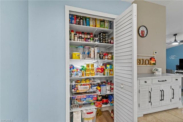 1208 NW 15th PL, Cape Coral, FL 33993