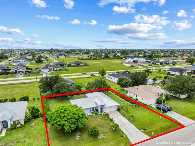 1208 NW 15th PL, Cape Coral, FL 33993
