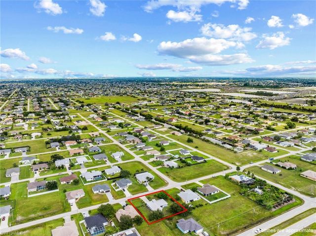 1208 NW 15th PL, Cape Coral, FL 33993