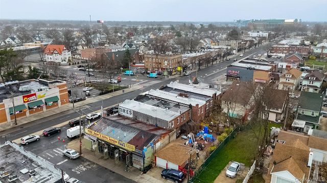 21842 Hempstead Avenue, Queens Village, NY 11429