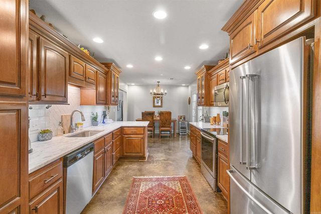 4100 Wetherford Cove, Jonesboro, AR 72405
