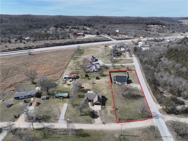 162 Little Missouri Road, Jane, MO 64856