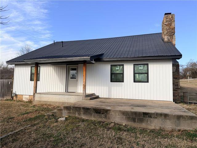 162 Little Missouri Road, Jane, MO 64856