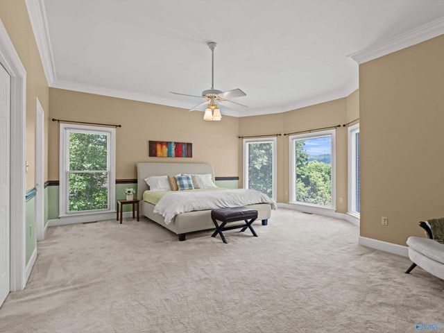 10021 Windy Wood Drive SE, Huntsville, AL 35803