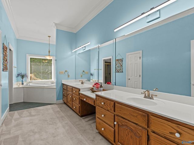 10021 Windy Wood Drive SE, Huntsville, AL 35803