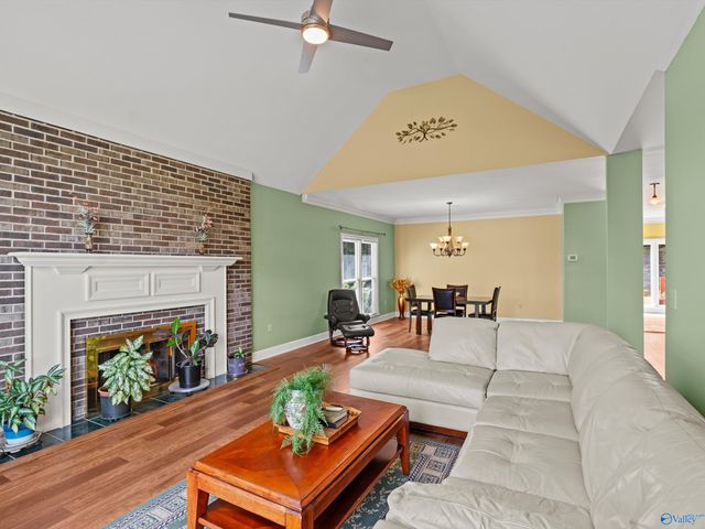 10021 Windy Wood Drive SE, Huntsville, AL 35803