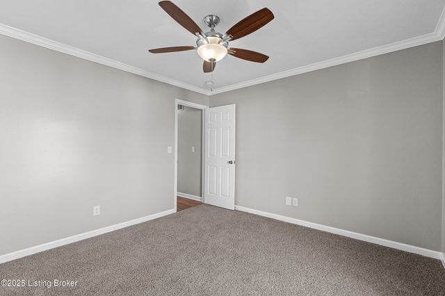 3719 Selma Ave, Louisville, KY 40218