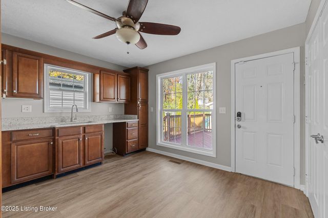 3719 Selma Ave, Louisville, KY 40218