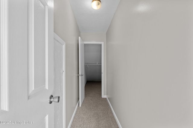 3719 Selma Ave, Louisville, KY 40218