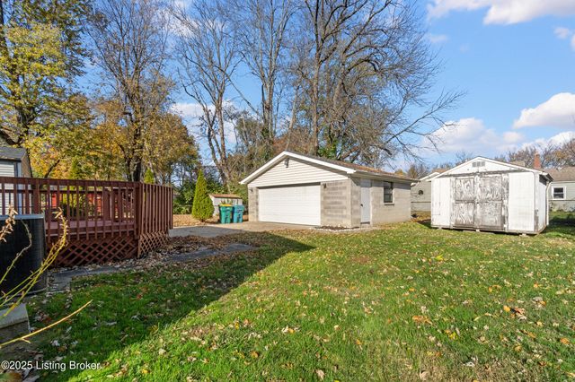 3719 Selma Ave, Louisville, KY 40218